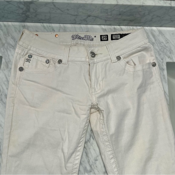 GUC MISS ME Low Rise White Jeans bootcut Sz 29 - Picture 2 of 7